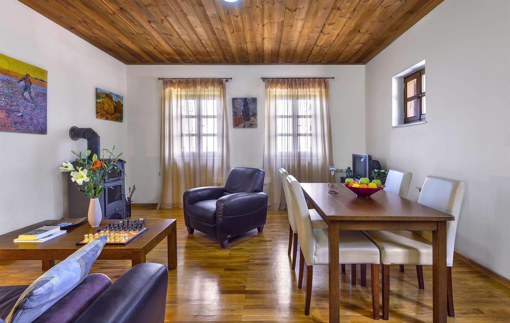 Apirathes Residence Zourva Екстер'єр фото