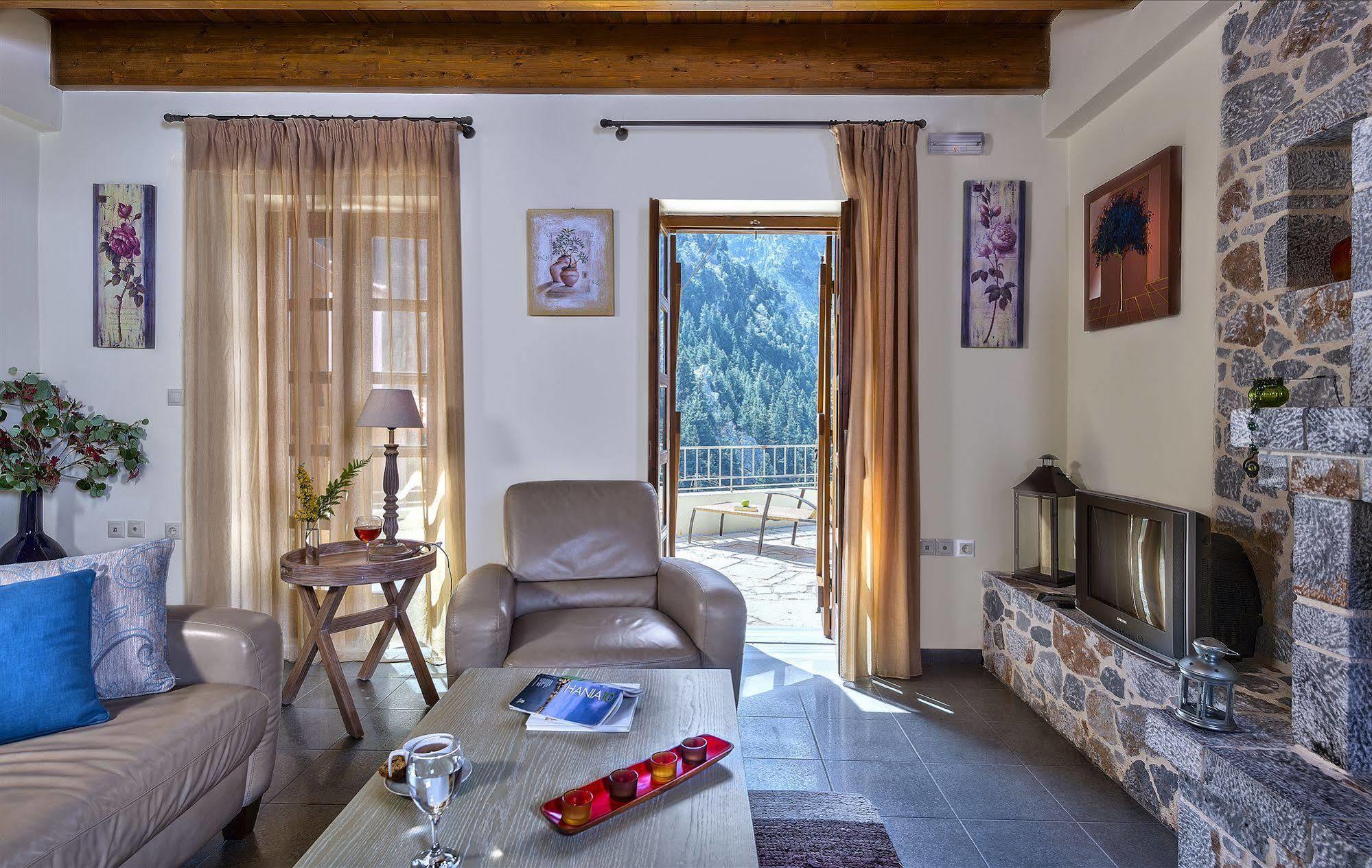 Apirathes Residence Zourva Екстер'єр фото
