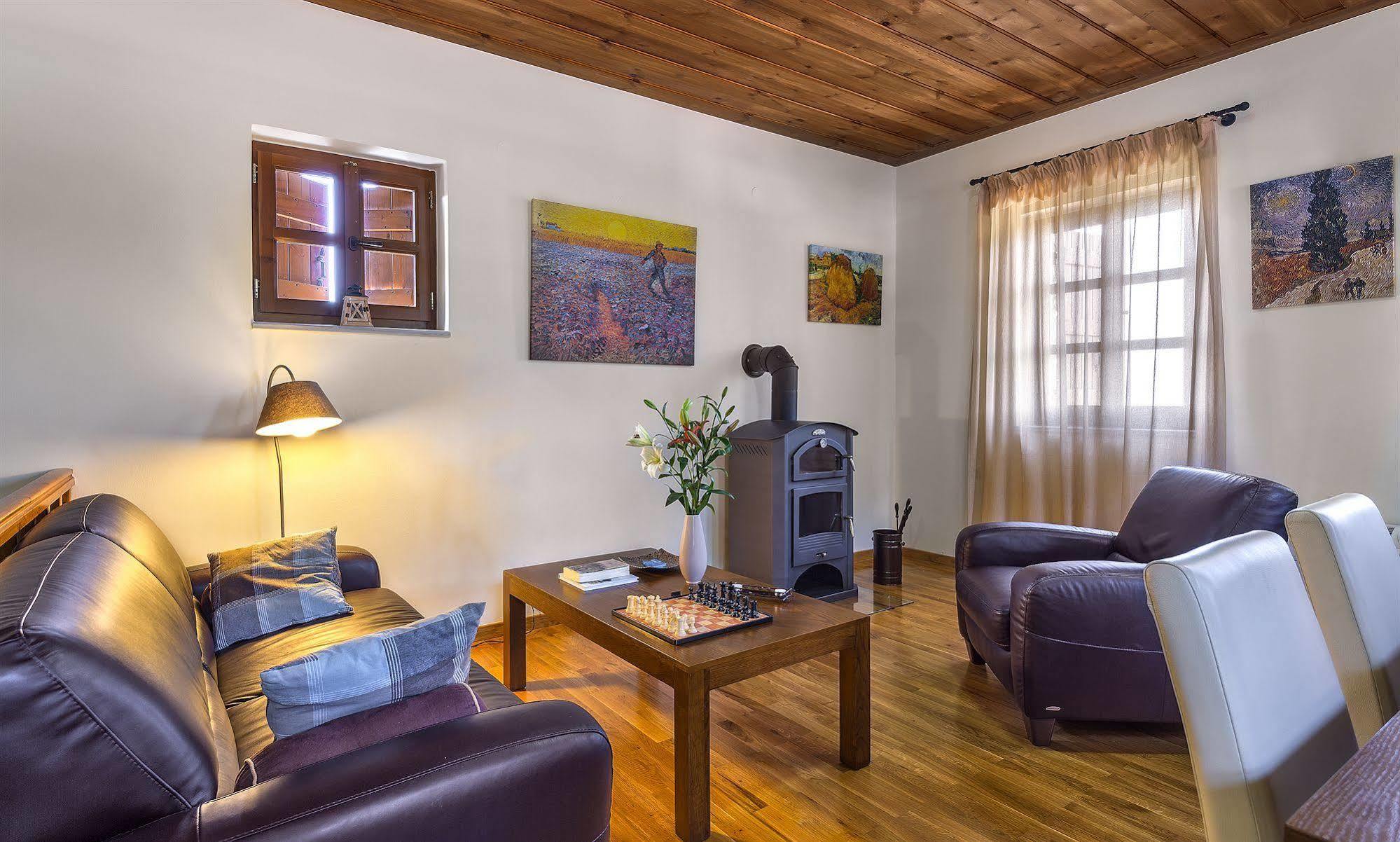 Apirathes Residence Zourva Екстер'єр фото