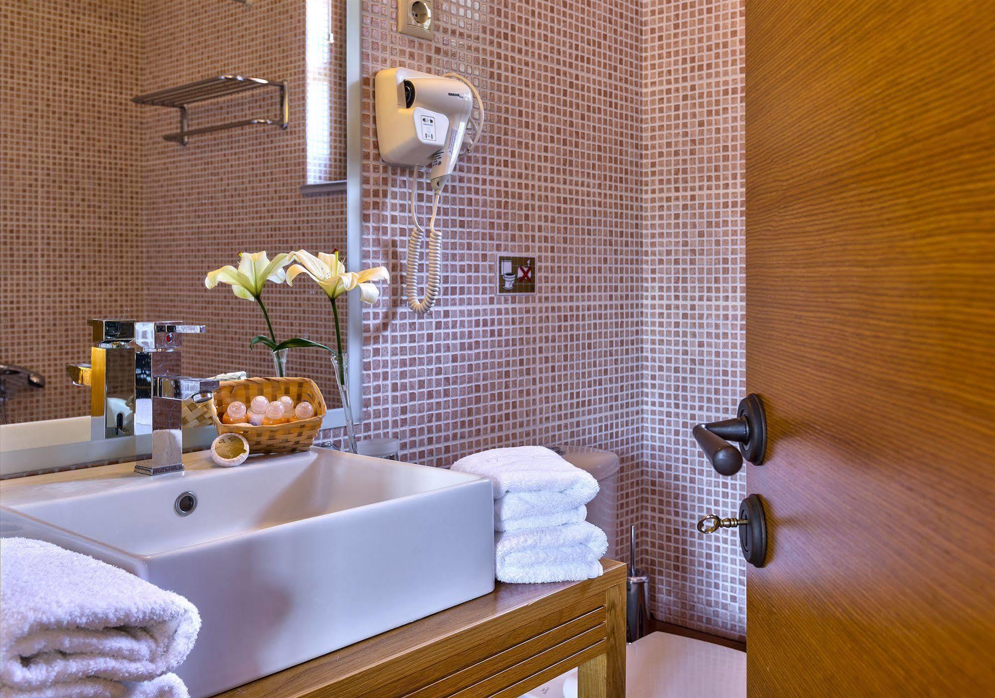 Apirathes Residence Zourva Екстер'єр фото