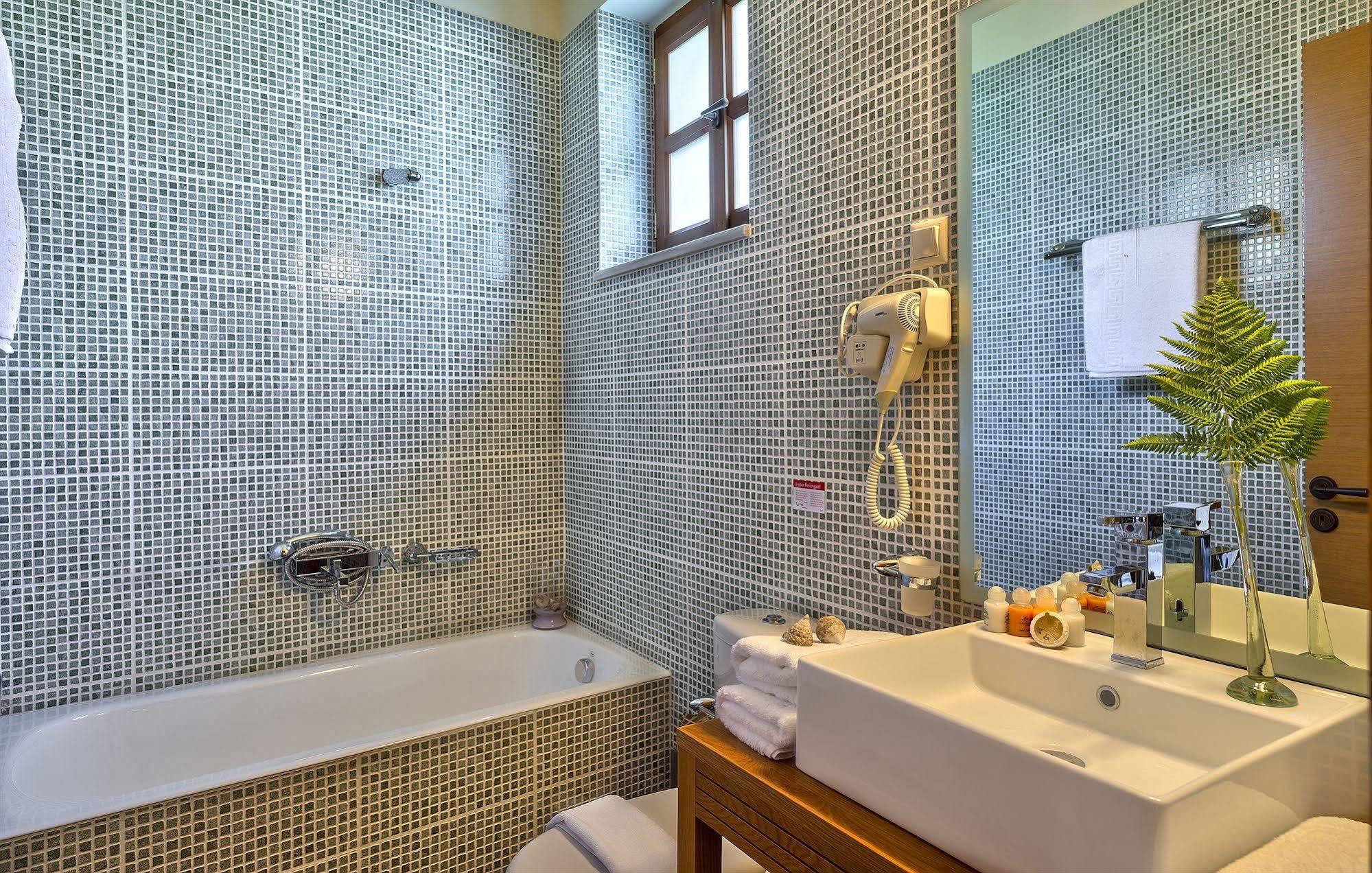 Apirathes Residence Zourva Екстер'єр фото