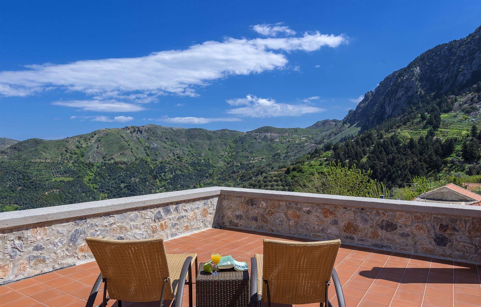 Apirathes Residence Zourva Екстер'єр фото