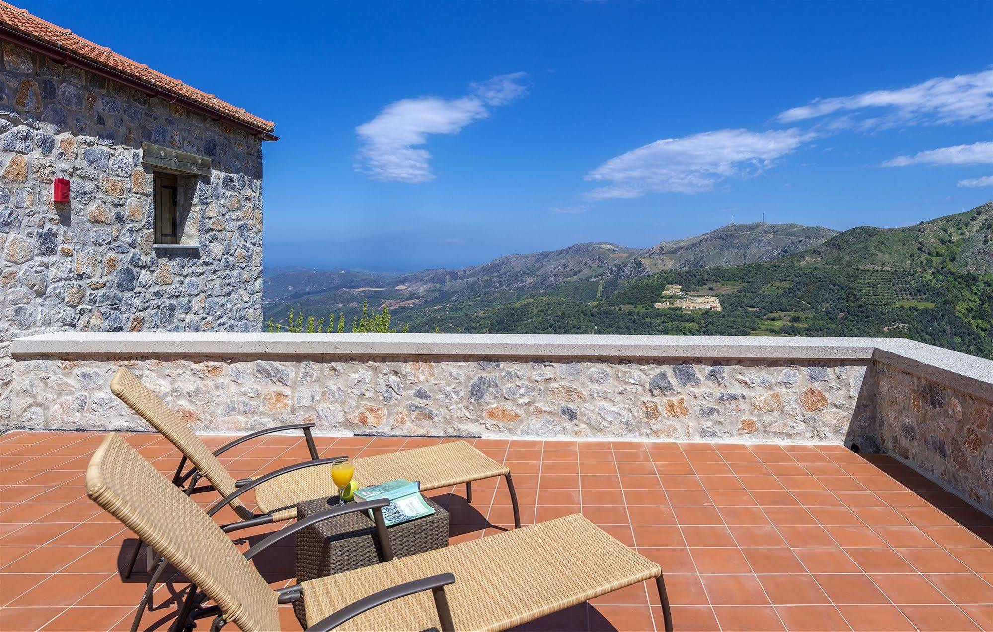 Apirathes Residence Zourva Екстер'єр фото